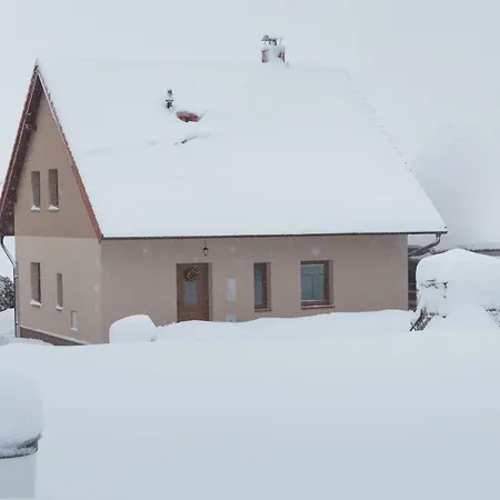 Chalupa Kadov Snezne  Exterior photo